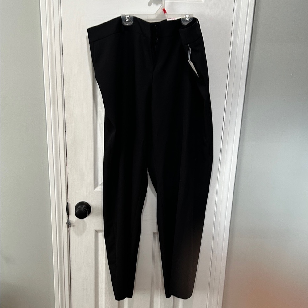 Liz Claiborne Woman’s Elegant Black Dress Pants